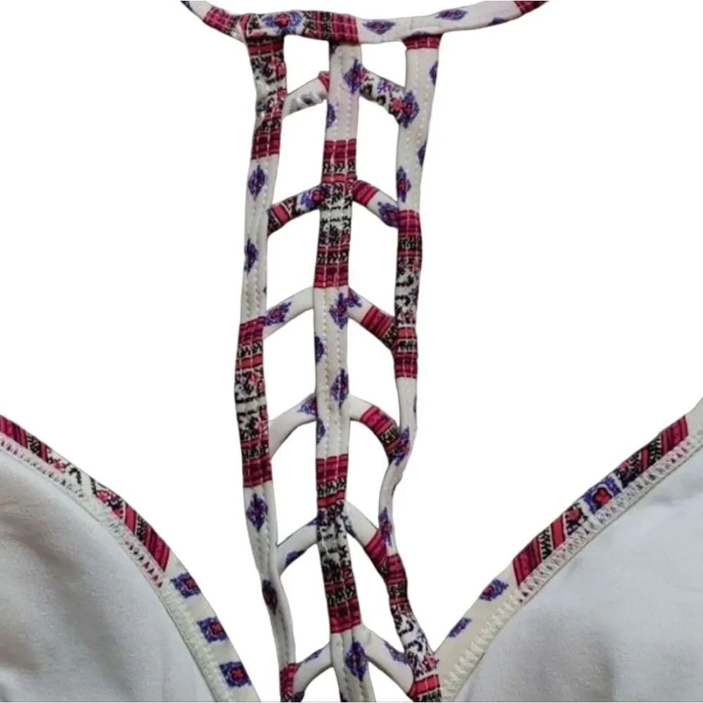 T-Back Ruffle Trim Bikini - Picture 4 of 8